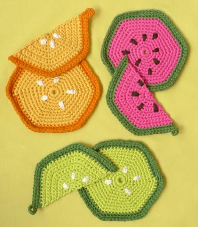 crochet_fruit_trivets_potholders.jpg